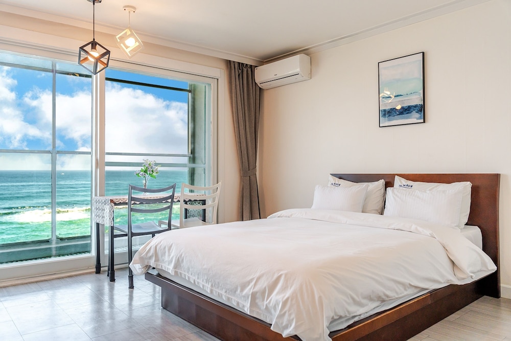 Goseong The Wave Pension