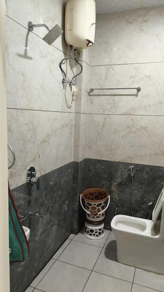 HOTEL SHIVANSH