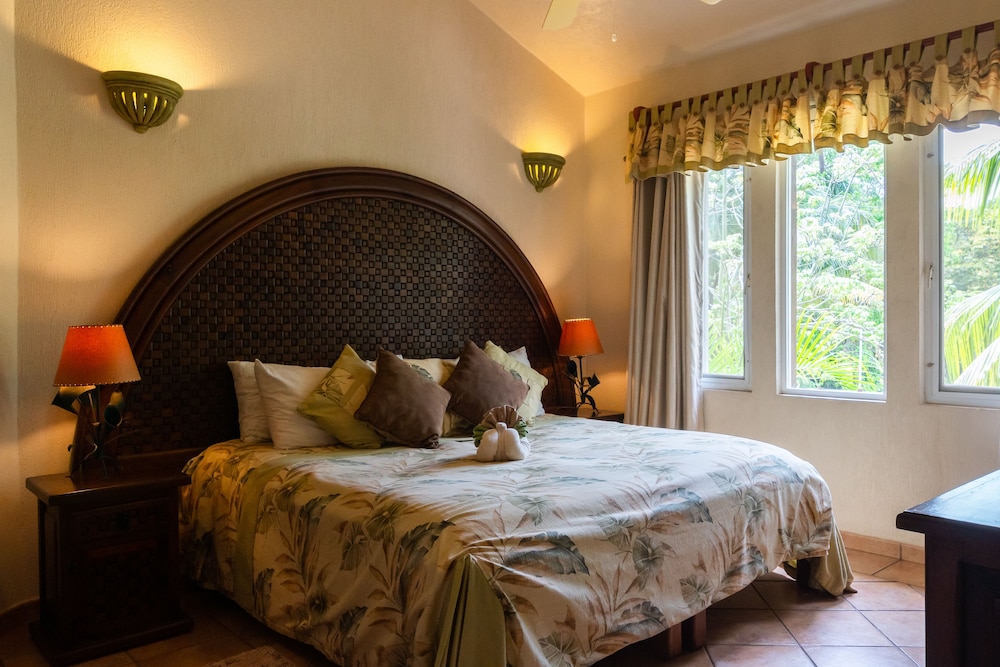 PlayaCar House MZ 28 by Playa Paradise