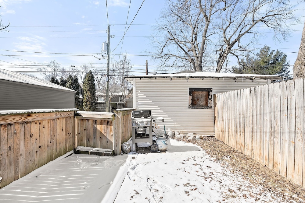 Adorable Broad Ripple Duplex