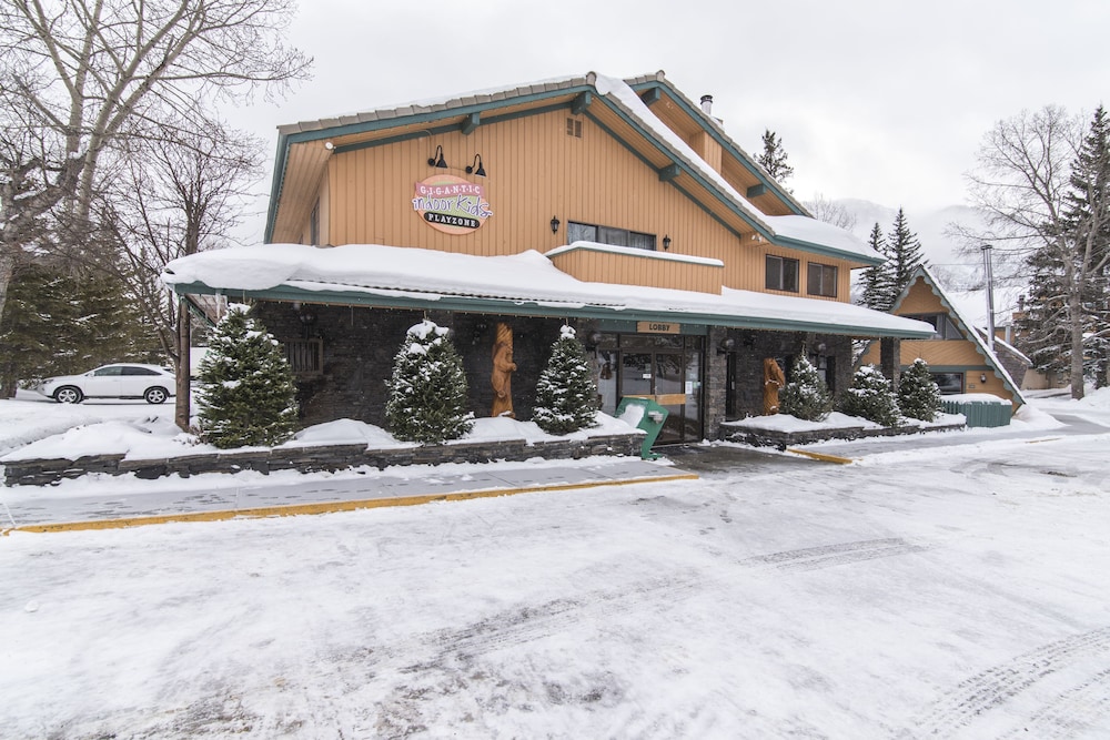 Douglas Fir Resort and Chalets
