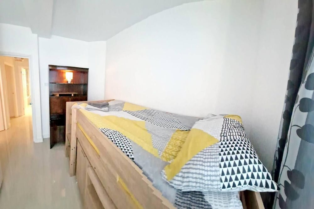 Modern 3-bed House in Surrey Quays