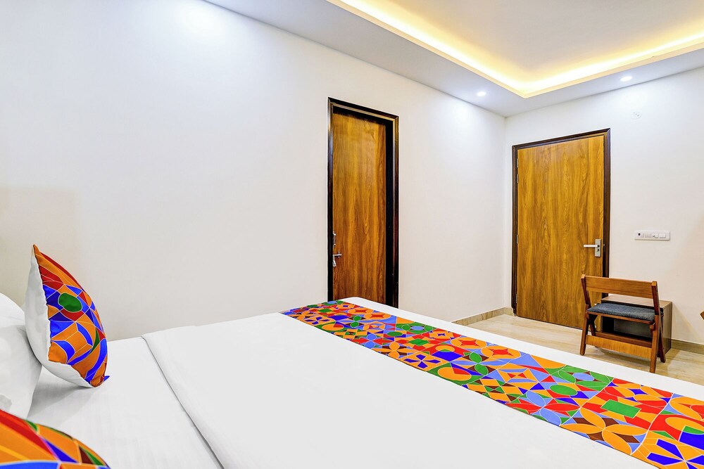 Fabhotel Expo Centre Inn