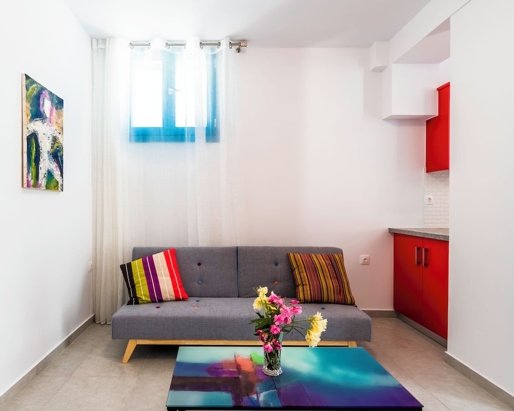 ADELPHI APARTMENTS