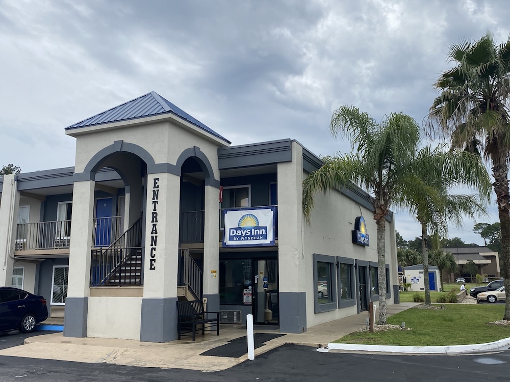 Brunswick Vacations - Days Inn by Wyndham Brunswick/St. Simons Area - Property Image 9