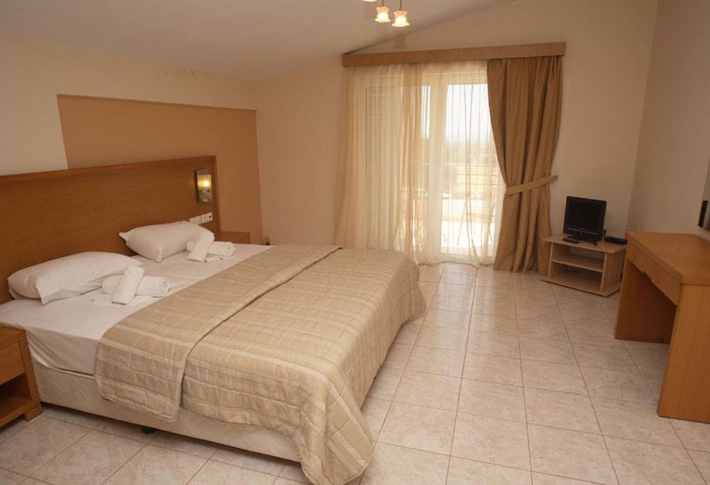 Anilio Plaza