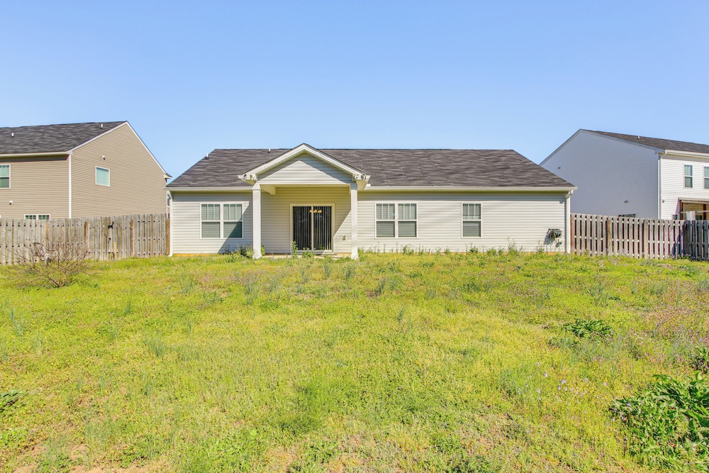 2 Mi to Steeplechase Racecourse: Stylish Aiken Gem