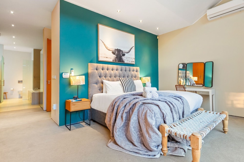 Oceanview Grange Retreat