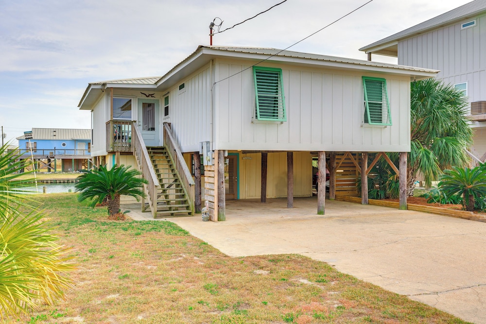 Dauphin Island Vacation Rental: Close to Beaches! view 3