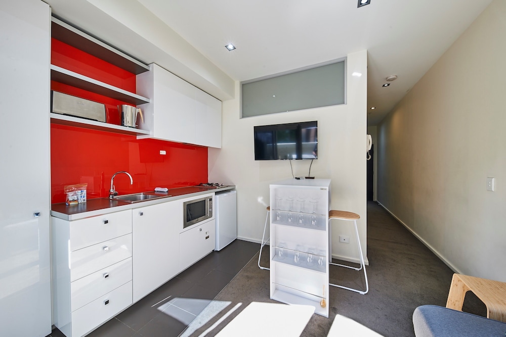Readyset Apartments at Kett view 4