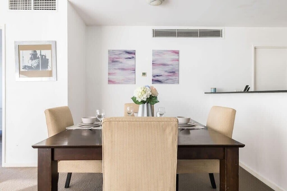 A Comfy 2BR Apt, Amazing View of Darling Harbour