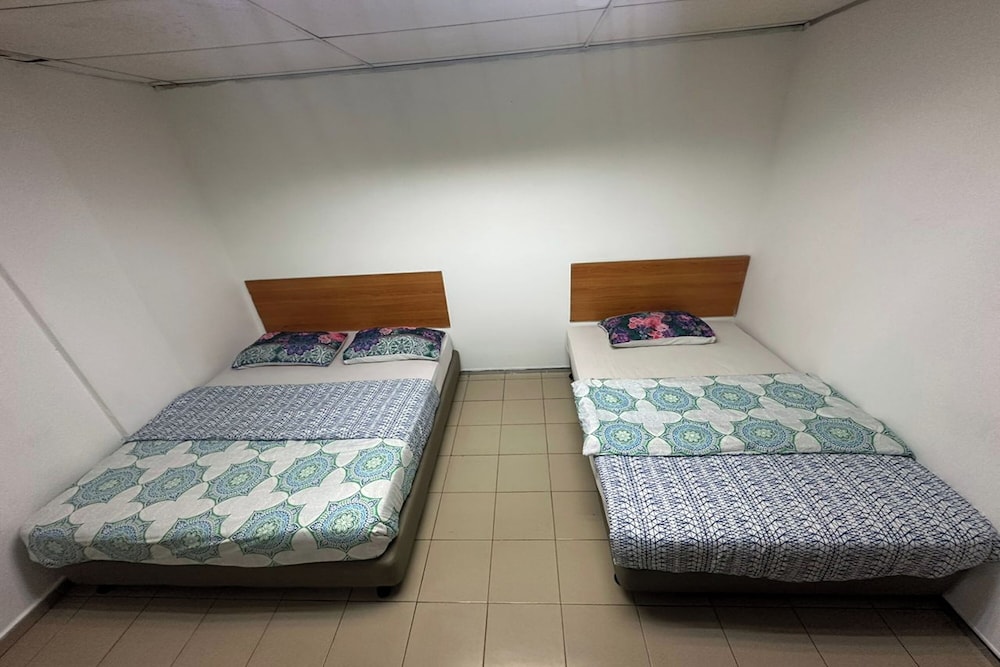 Sha La La Hostel
