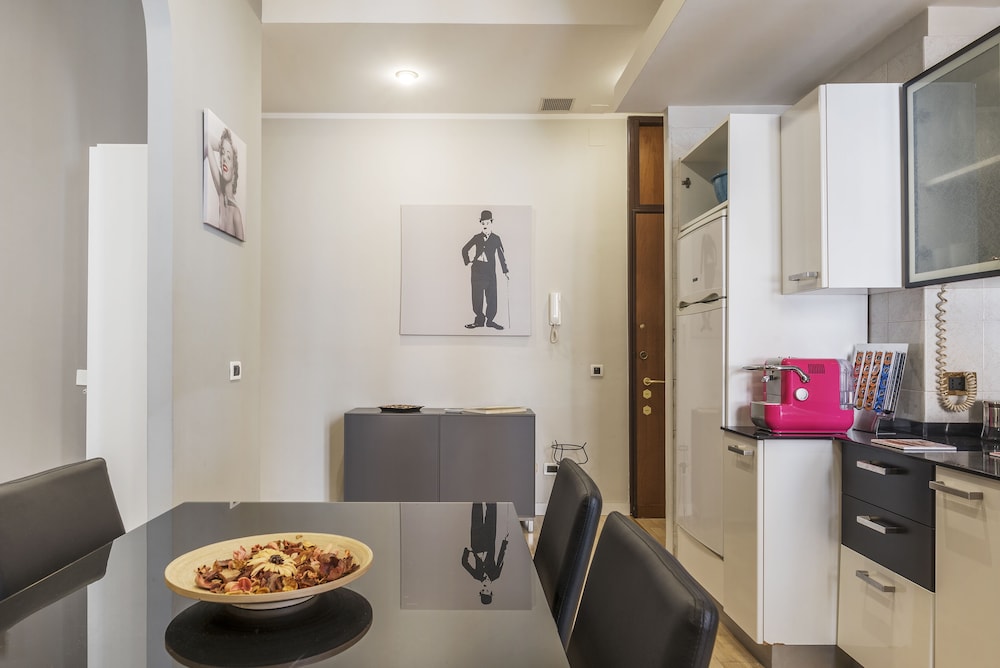Vittorio Emanuele Apartment