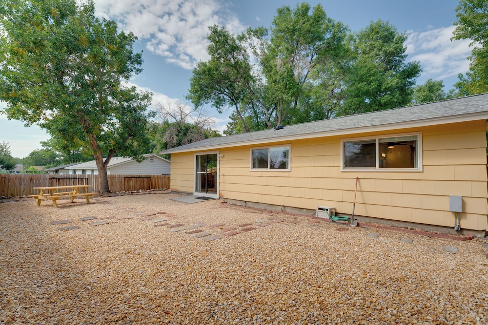 Quiet Home w/ Yard: 2 Mi to Mall & Sparks Marina!