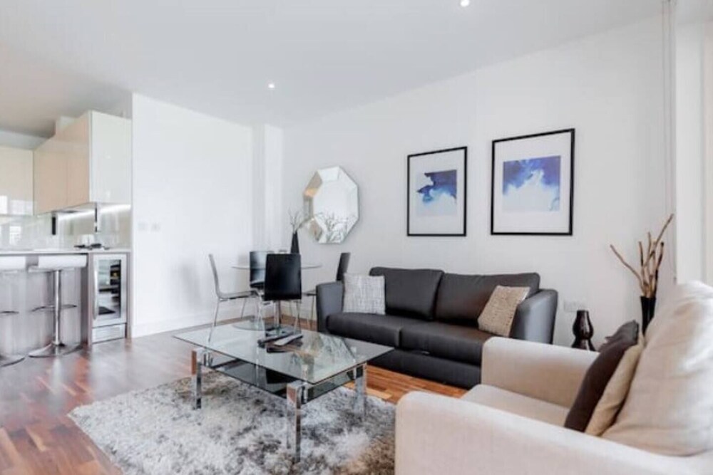 Battersea Reach Luxury Apartments