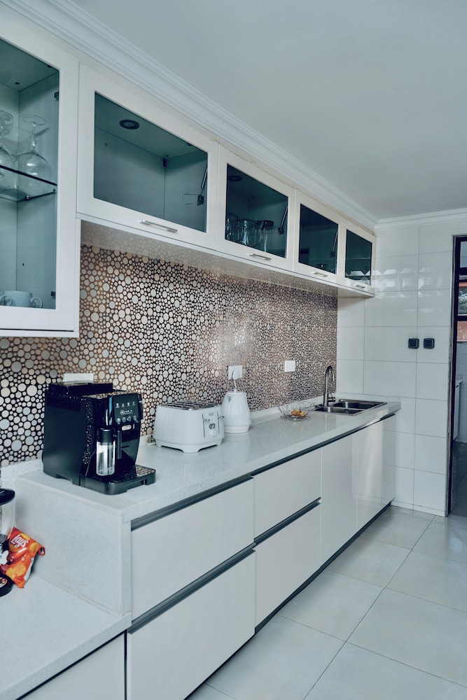 Escapade Lux Guesthouse