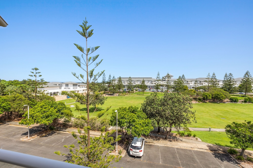Luxury Apartments on Bells Boulevard