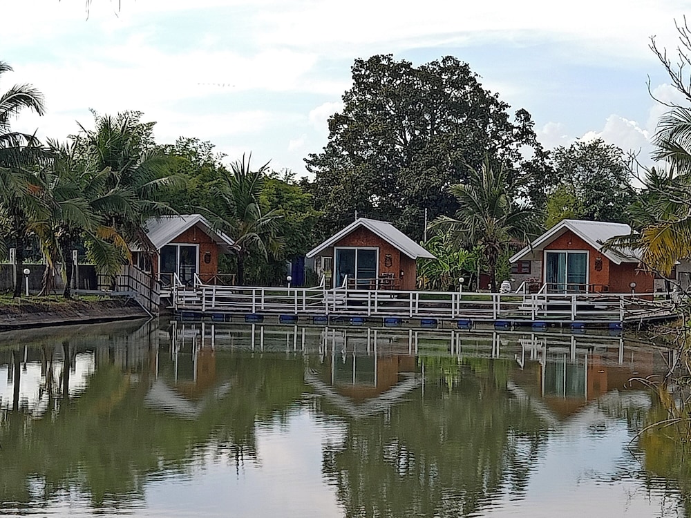 The Forest Hill Cafe & Homestay