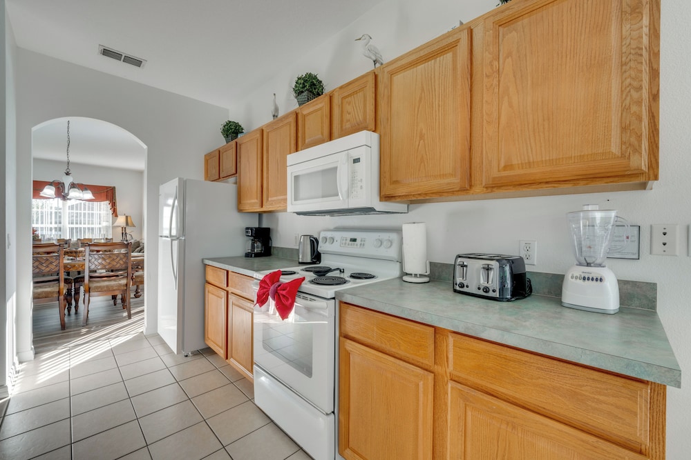11 Mi to Disney: Family-friendly Davenport Home