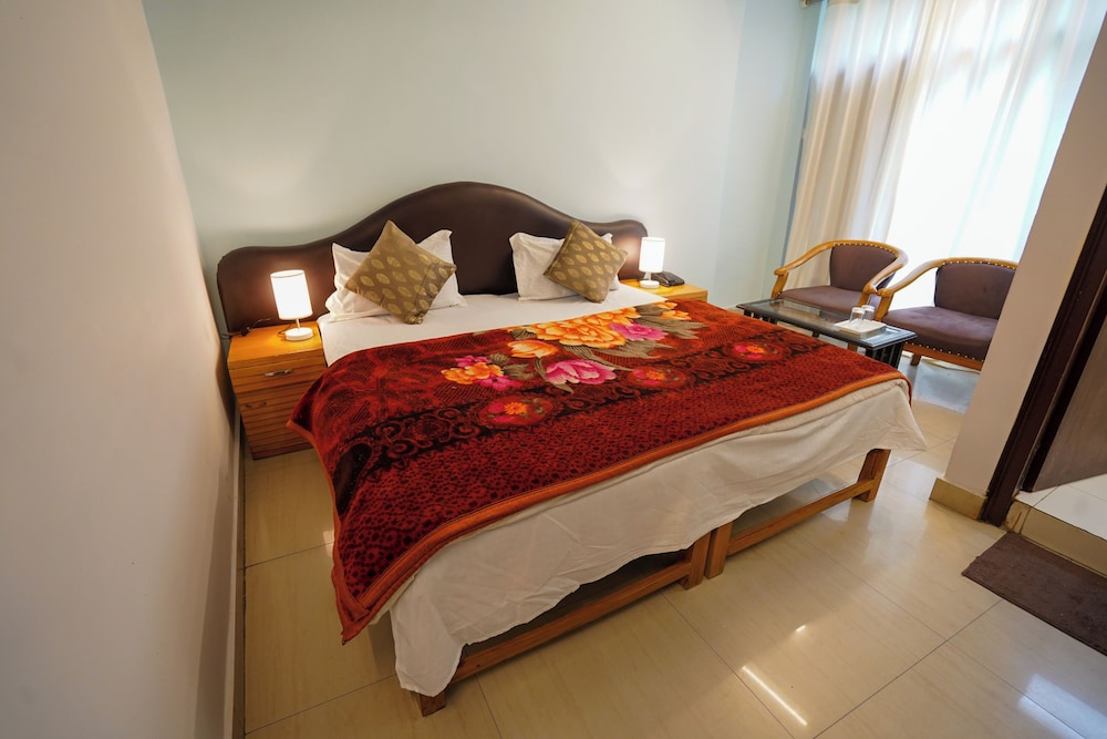Hotel Sapphire unit of Anand Hospitality