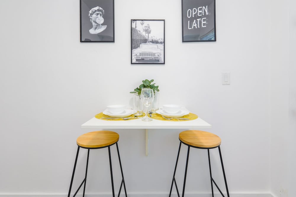 Fabulous Studio 15 min from The Beach