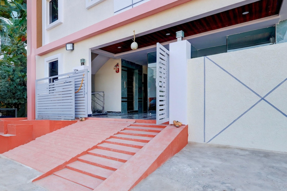 Elegant Stays Near Waverock SEZ Hyderabad