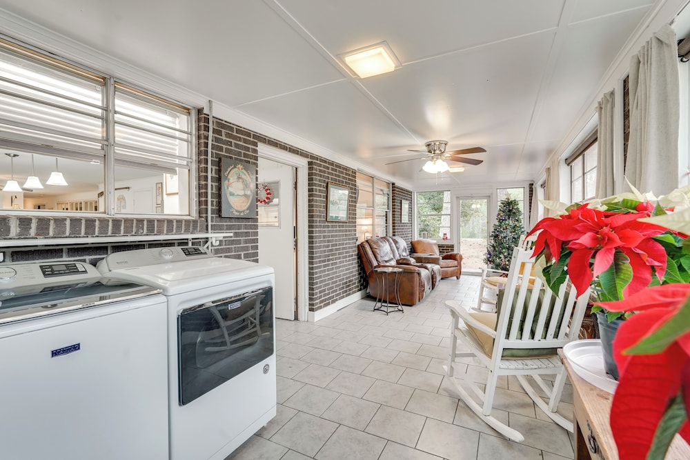 4 Mi to Uptown! Quiet Greenwood Stay w/ Patio