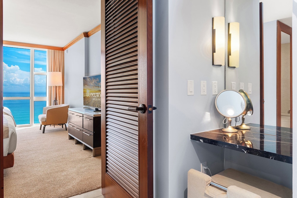 Luxury Vacation Rentals at Carillon Wellness Resort by LRMB