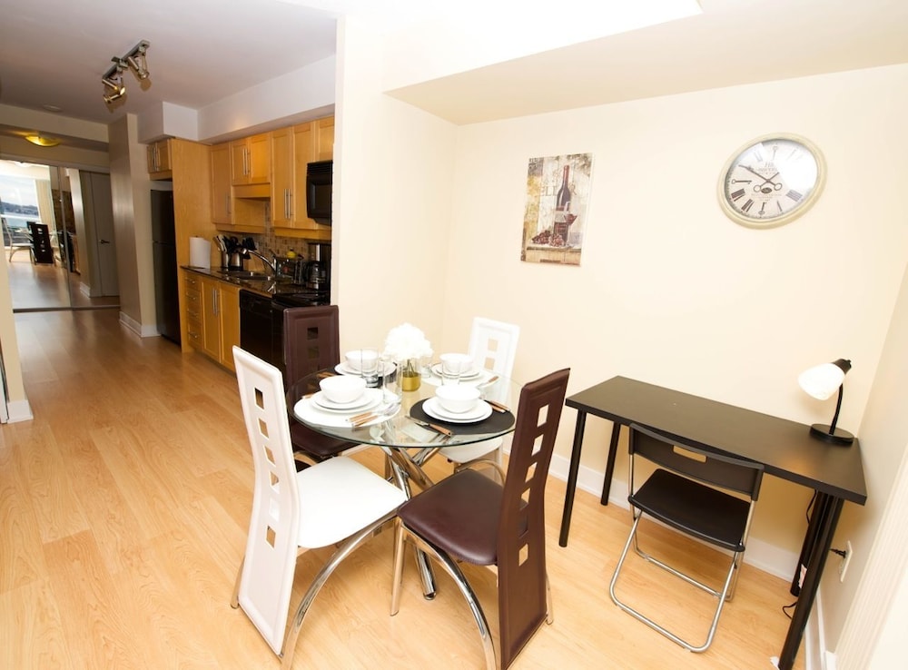 Sarkar Suites - Blue Jays Way - Image 5