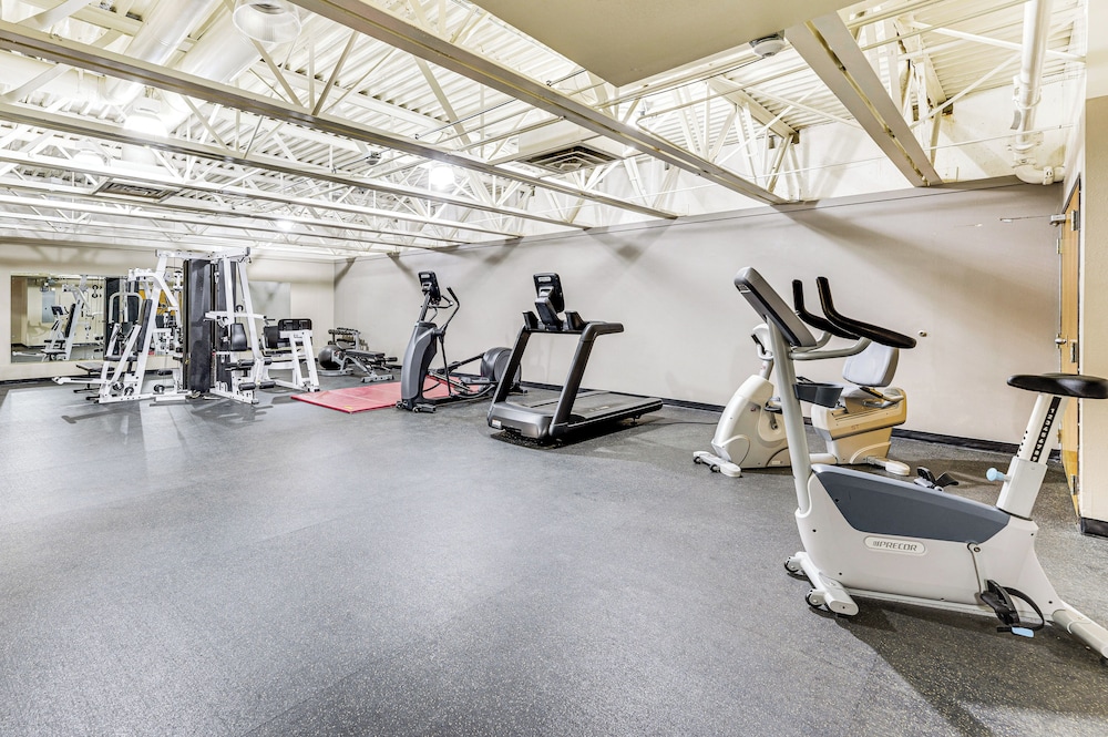 2 Mi to Winter Park Slopes: Mtn-view Condo!