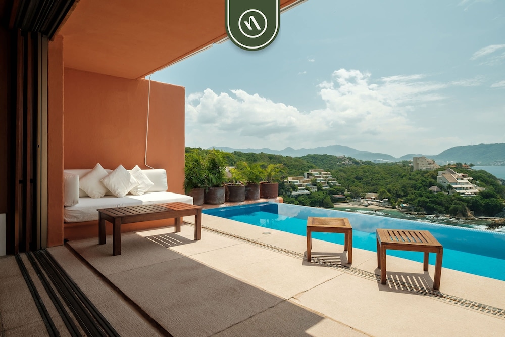 Punta Ixtapa PH6 in Guerrero