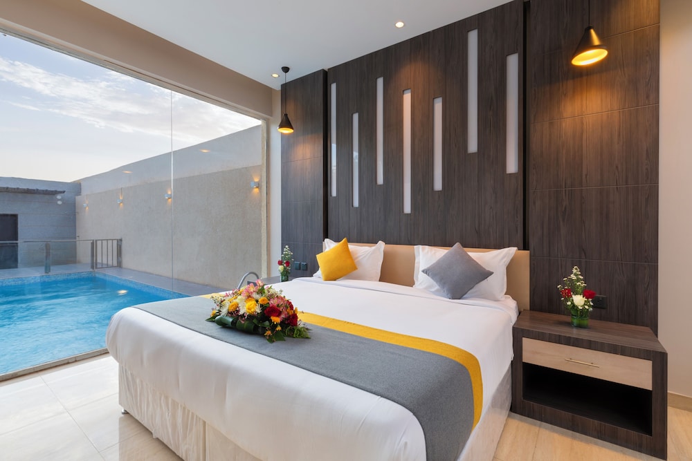 The Corner Resort