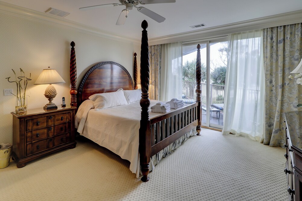 2001 Turtle Lane at The Sea Pines Resort