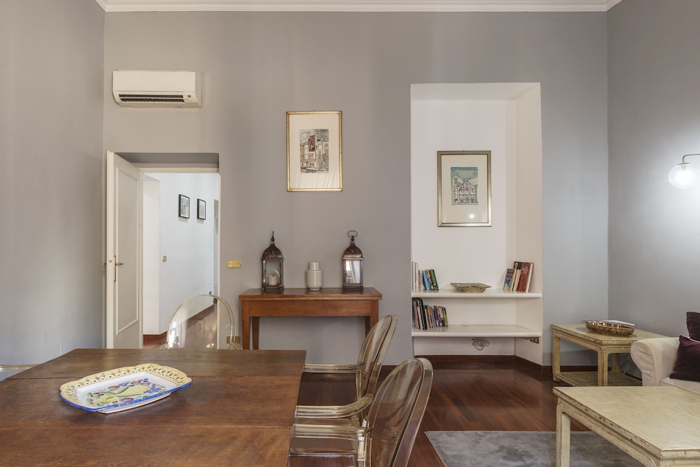 Piazza del Popolo Elegant Apartment