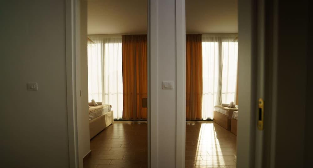Sanpietro Vacation Villa 004