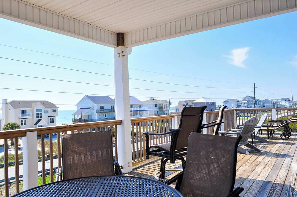 Family Tides by Topsail Realty