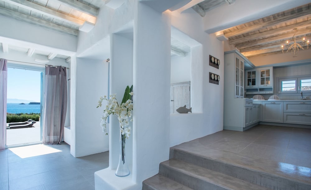 Aelia Paros Villas