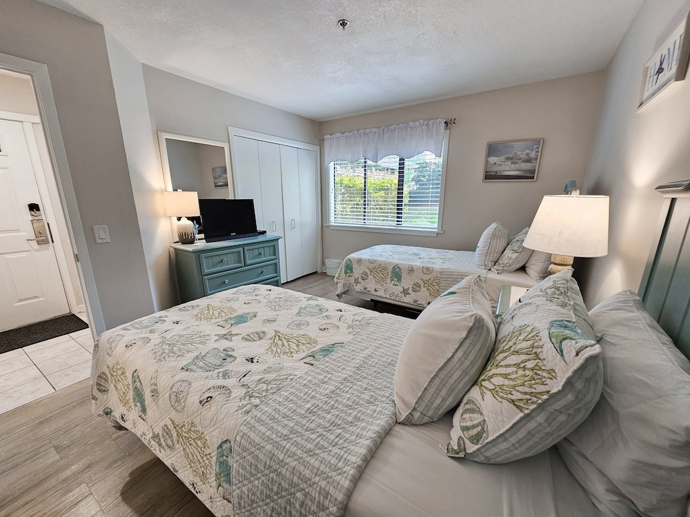 Serene 2 Bed, 2 Bath Lodge, With Amenities, 101ac 2 Bedroom Lodge