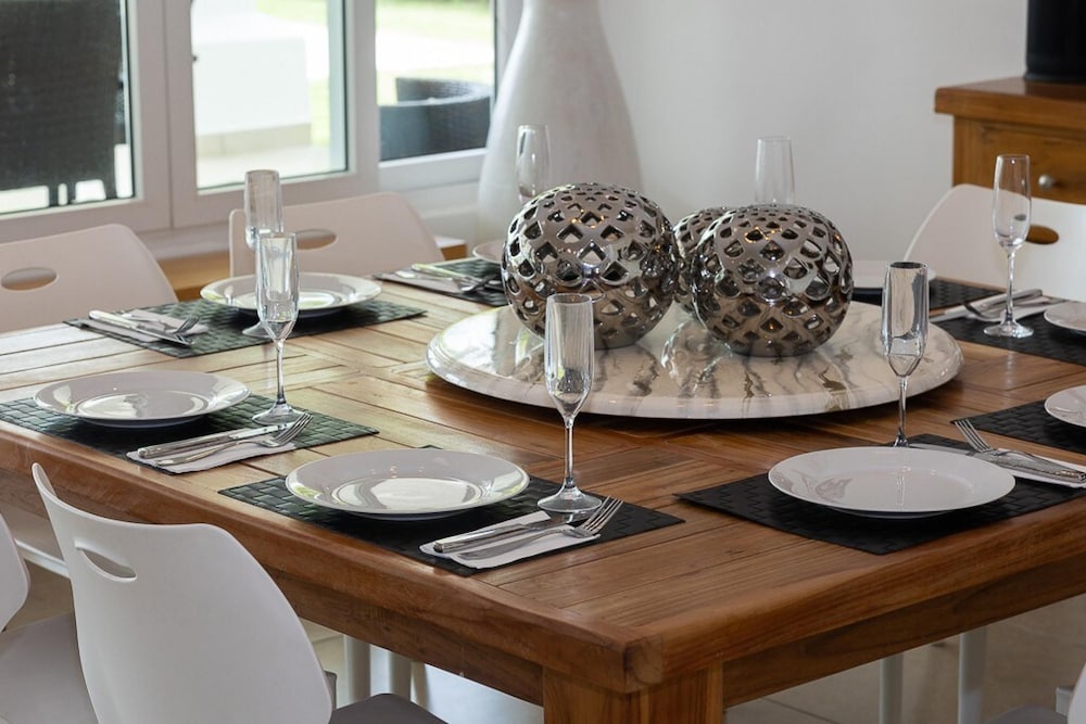 The Golf Oasis Villa by Acomodo