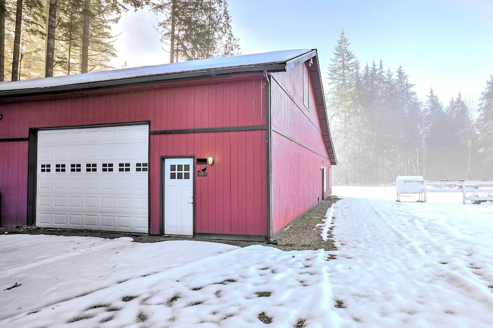 Cozy Darrington Cottage w/ Grill, Near Trails view 4