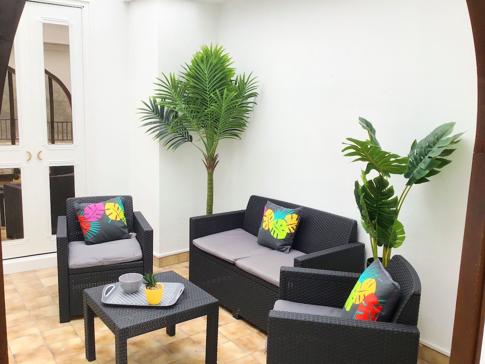 Lourdes Vacations - Appart Soleil T6 140m2 proche Sanctuaire - Property Image 1