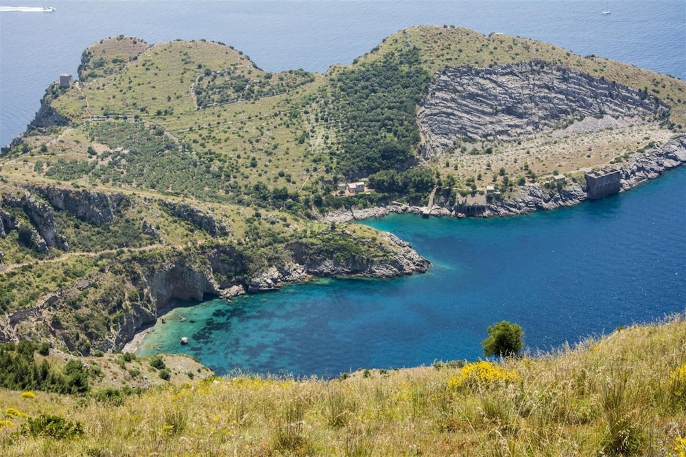 Campanella s Studios - Comfort in the Nature