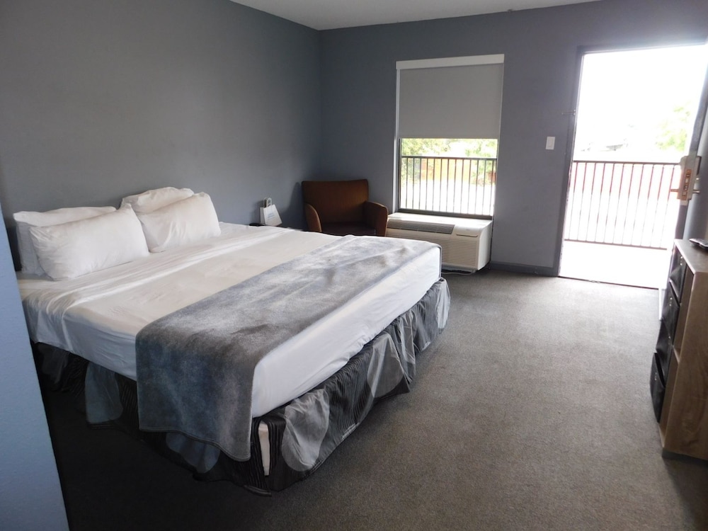 Ramada by Wyndham New Orleans