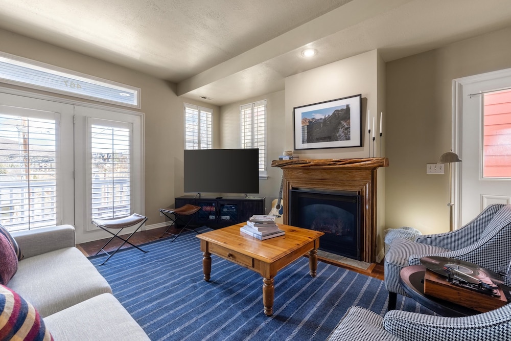 Silver Star by Avantstay Ideal Park City Location Close to Slopes Hot Tub