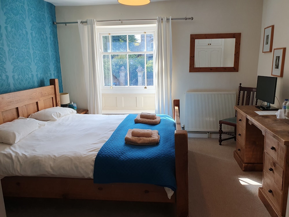 Rockingham Lodge view 3