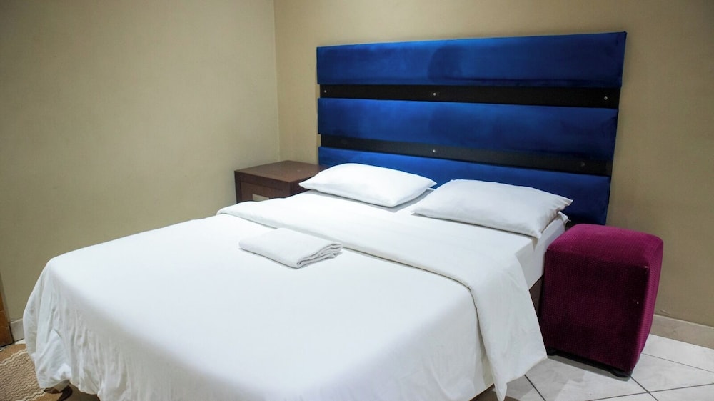 Ebony Guest House