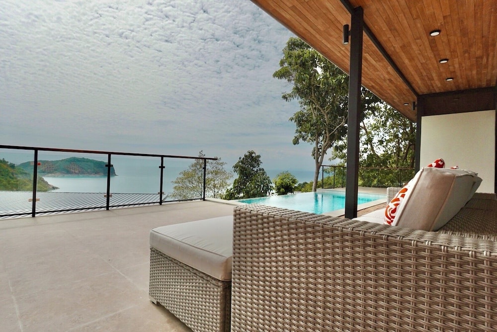 Yume 17 Sea View Villas