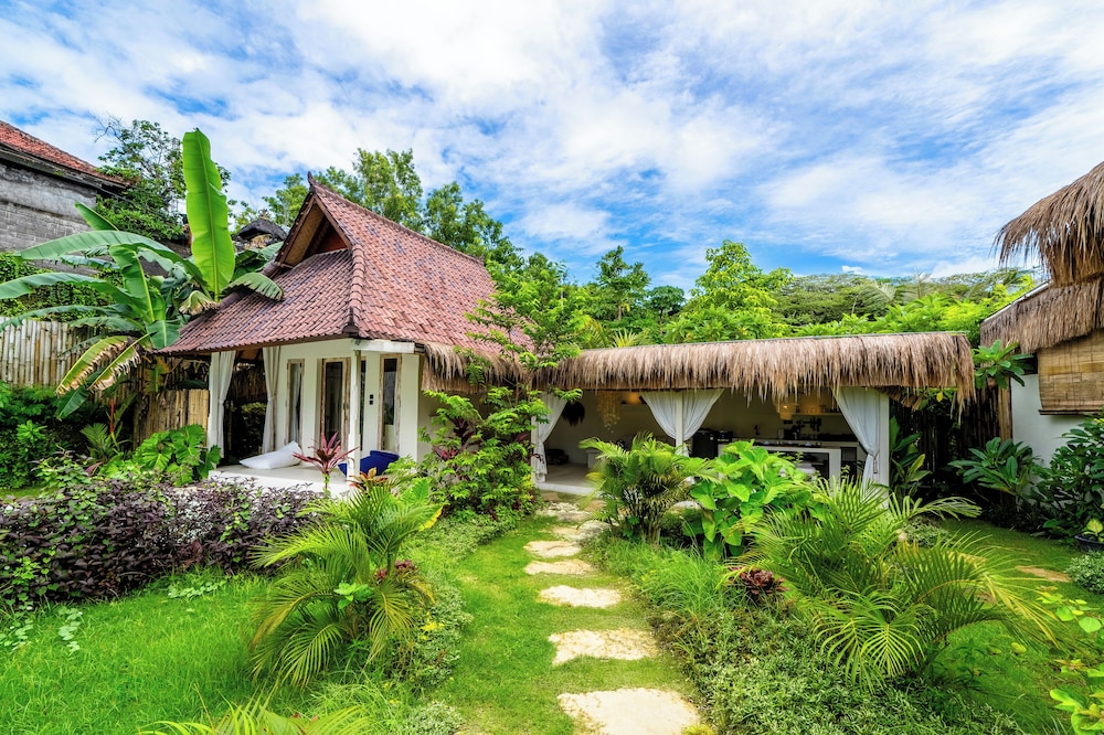 Villa Laguna by Pertama Management