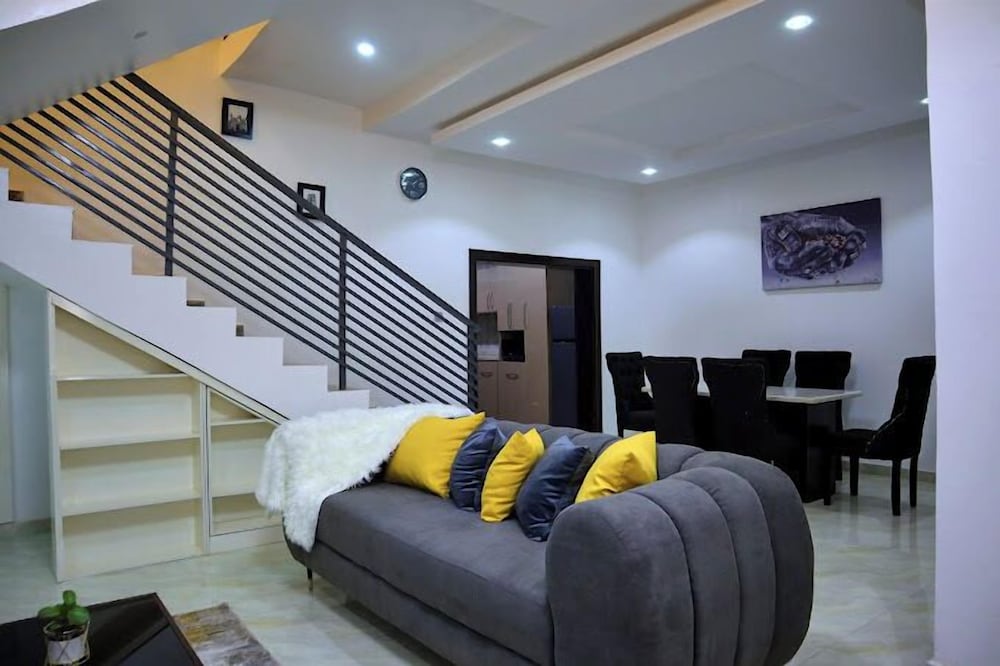 Carter's Luxury Apartment