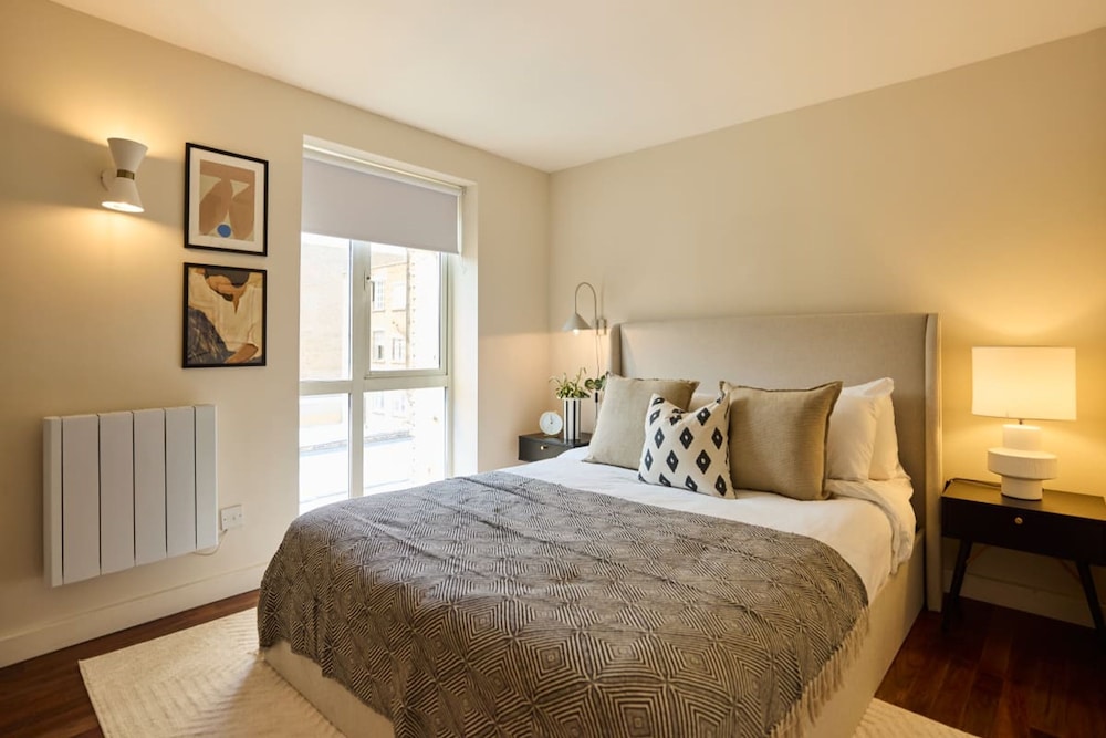 The Brick Lane Arms - Breathtaking 2bdr Penthouse With Balcony